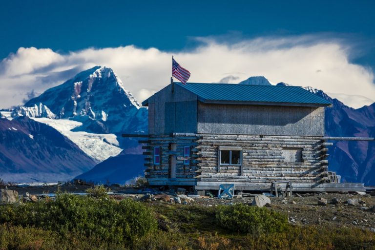 What is the Best State to Live Off the Land in the US? [Updated